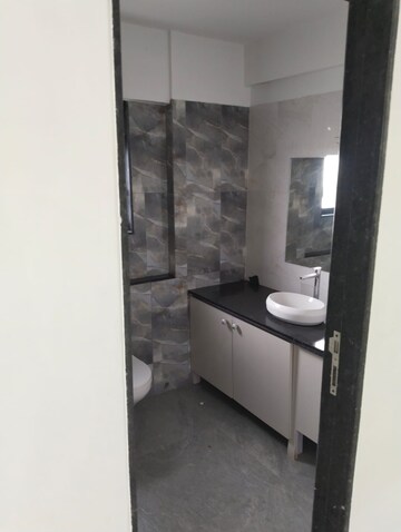 Bathroom in 4 BHK Apartment at Amardeep Apartment Chembur, Chembur – for Rent