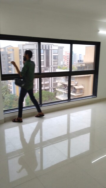 Room in 4 BHK Apartment at Amardeep Apartment Chembur, Chembur – for Rent