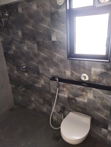Furnished Amenities in 4 BHK Apartment at Amardeep Apartment Chembur, Chembur – for Rent