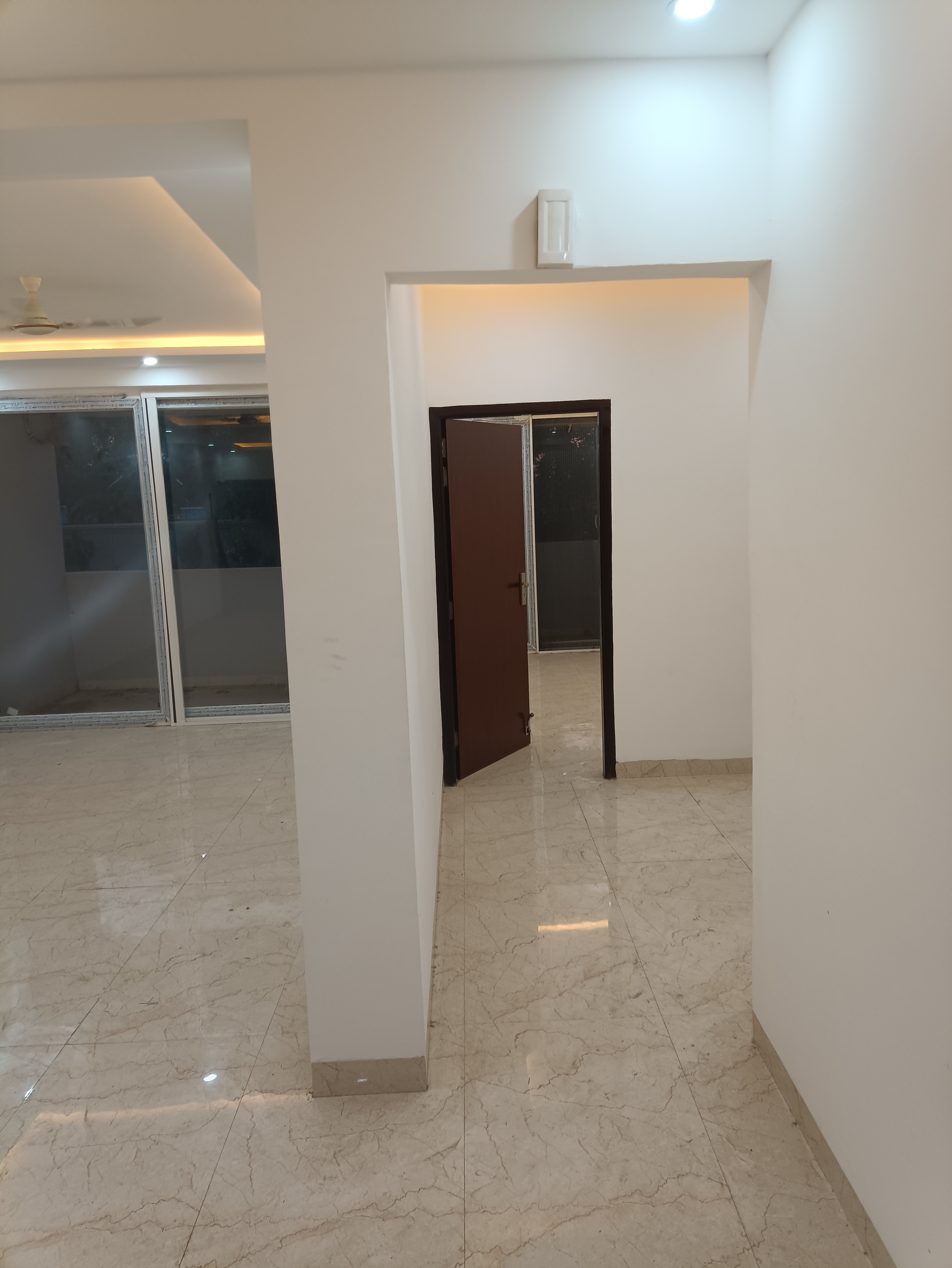 3 BHK + Pooja Room Apartment For Sale in Vaish CHS