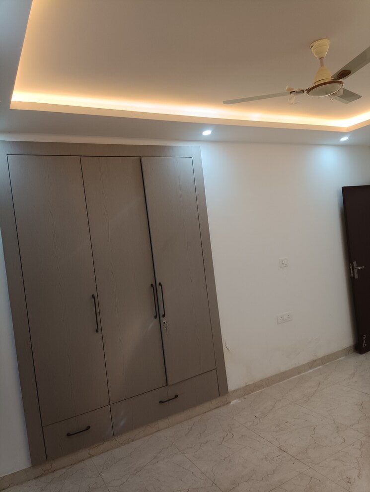 undefined, vaish-chs 3 Bedroom 1650 Sq.Ft. Apartment In Sector 45 Faridabad 8973604