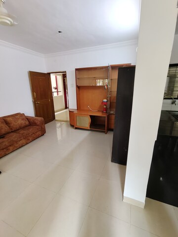 Room in 2 BHK Apartment at Dorabjee Classic, Koregaon Park – for Rent