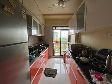 Team Area in 2 BHK Apartment at Raunak Park View, Ghodbunder Road – for Rent