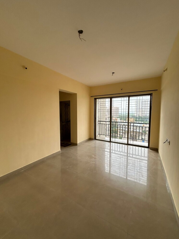 Room, shrusti-complex 1 Bedroom 450 Sq.Ft. Apartment In Ghodbunder Road Thane 8973615