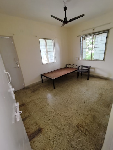 Room in 2 BHK Apartment at Mantri Aangan, Koregaon Park – for Rent