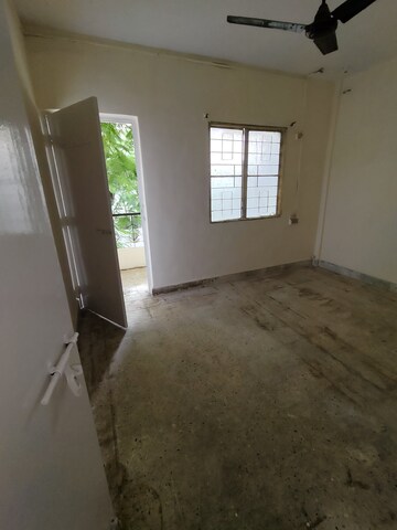 Room in 2 BHK Apartment at Mantri Aangan, Koregaon Park – for Rent