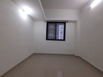 Room in 1 BHK Apartment at Goregaon West – for Rent