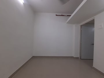 Room in 1 BHK Apartment at Goregaon West – for Rent