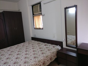 Bedroom in 3 BHK Apartment at Lake Home, Powai – for Rent