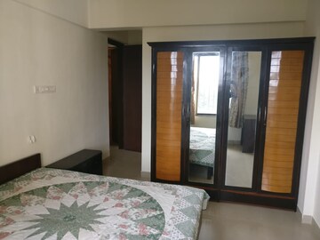 Bedroom in 3 BHK Apartment at Lake Home, Powai – for Rent