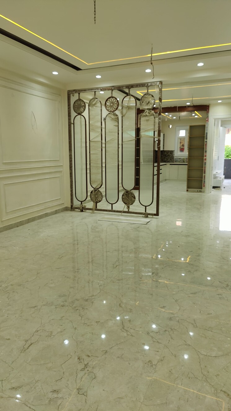 Room, green fields colony 4 Bedroom 4500 Sq.Ft. Builder Floor In Green Fields Colony Faridabad 8973691