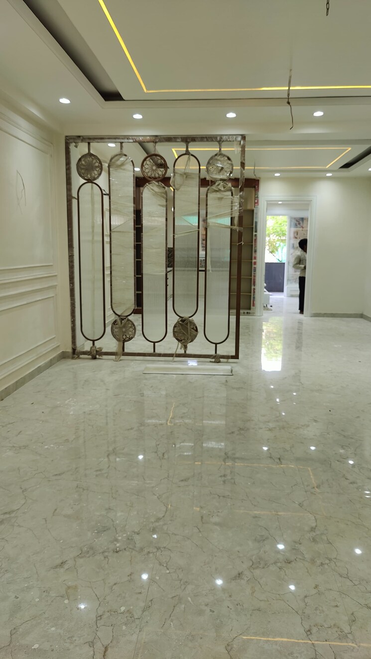 Room, green fields colony 4 Bedroom 4500 Sq.Ft. Builder Floor In Green Fields Colony Faridabad 8973691