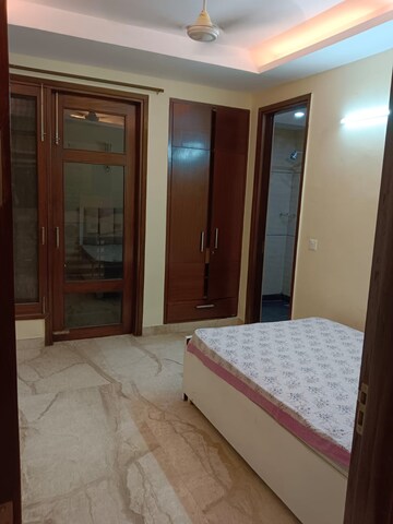 Room in 2 BHK Builder Floor at Lajpat Nagar 4 – for Rent