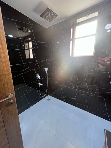 Kitchen in 3 BHK Builder Floor at Sector 21a – for Sale