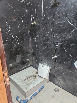 Balcony in 3 BHK Builder Floor at Aimnabad – for Sale