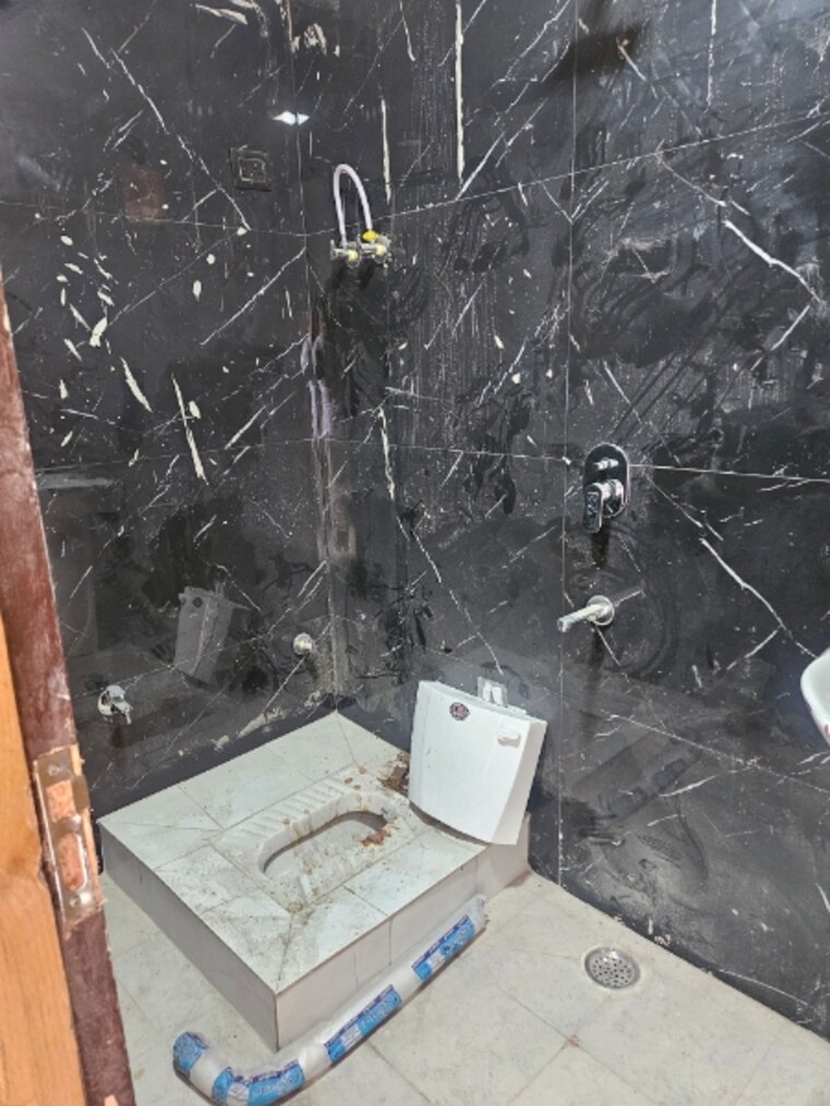 Balcony, aimnabad 3 Bedroom 1650 Sq.Ft. Builder Floor In Aimnabad Greater Noida 8973706