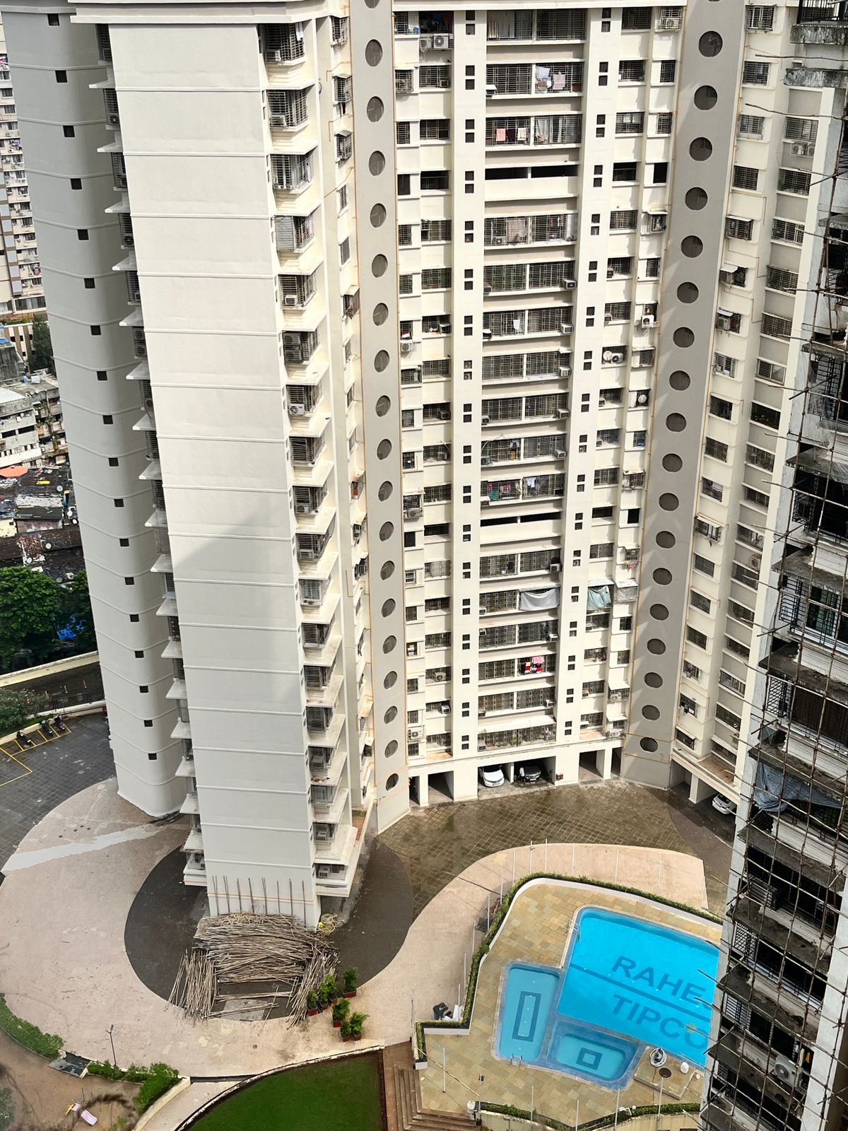 3 BHK 1500 Sq.Ft. Apartment in Raheja Tipco Heights