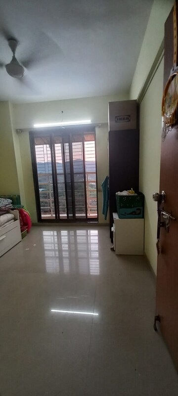 Room in 3 BHK Apartment at DB Realty Parkwoods, Kasarvadavali – for Sale