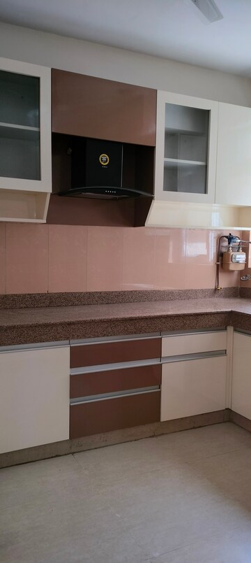 Kitchen in 4 BHK Apartment at Emaar Emerald Floors Premier, Sector 65 – for Rent