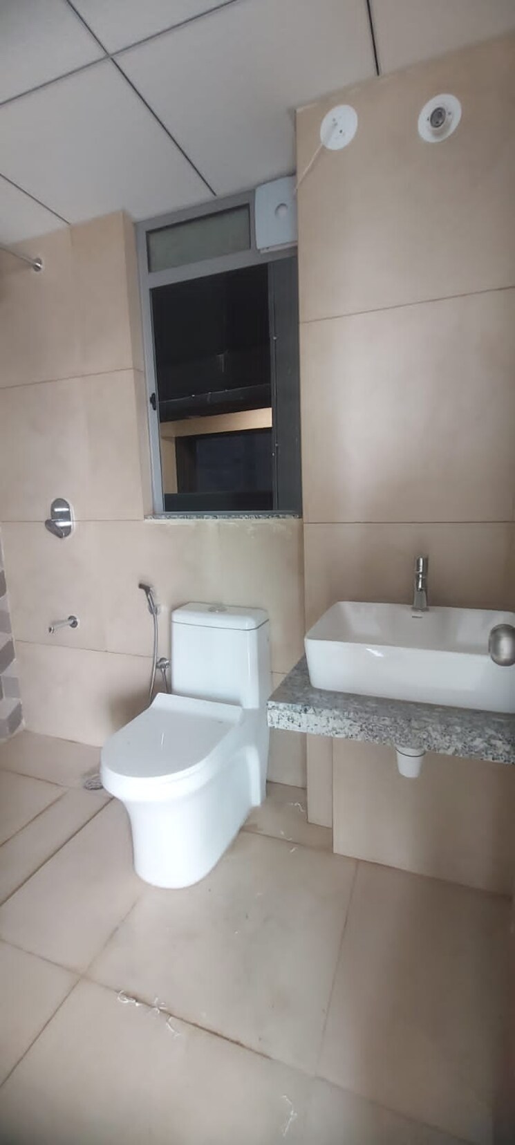 Bathroom, kalpataru-immensa 2 Bedroom 599 Sq.Ft. Apartment In Kolshet Road Thane 8973757