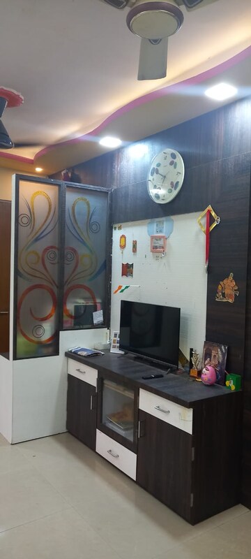 Team Area in 3 BHK Apartment at DB Parkwoods, Kasarvadavali – for Rent