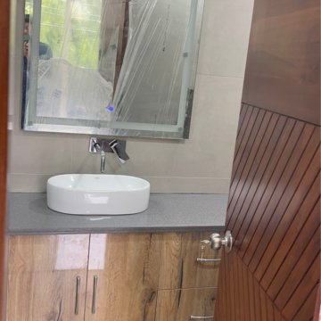 Attached Bathroom in 4 BHK Builder Floor at Sector 21b – for Rent