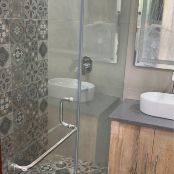  4 BHK Builder Floor at Sector 21b – for Rent