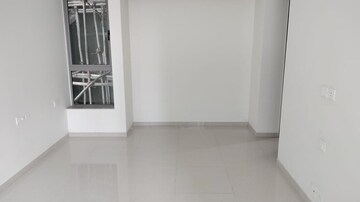 2 BHK Apartment For Sale in Kalpataru Immensa, Kolshet Road
