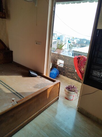 Furnished Amenities in 1.5 BHK Builder Floor at Ashok Nagar – for Rent