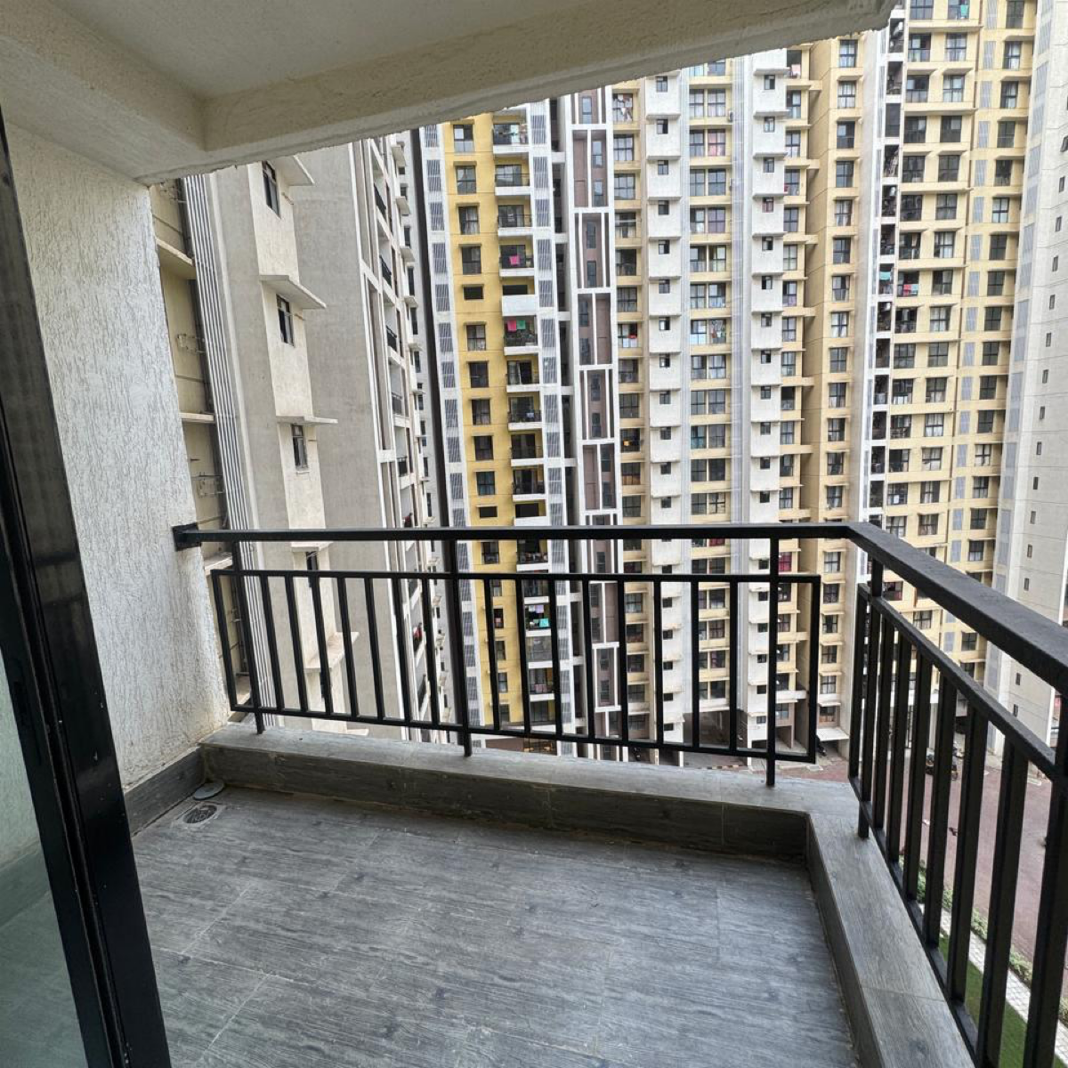1 BHK Apartment For Rent in Runwal Gardens Phase 2