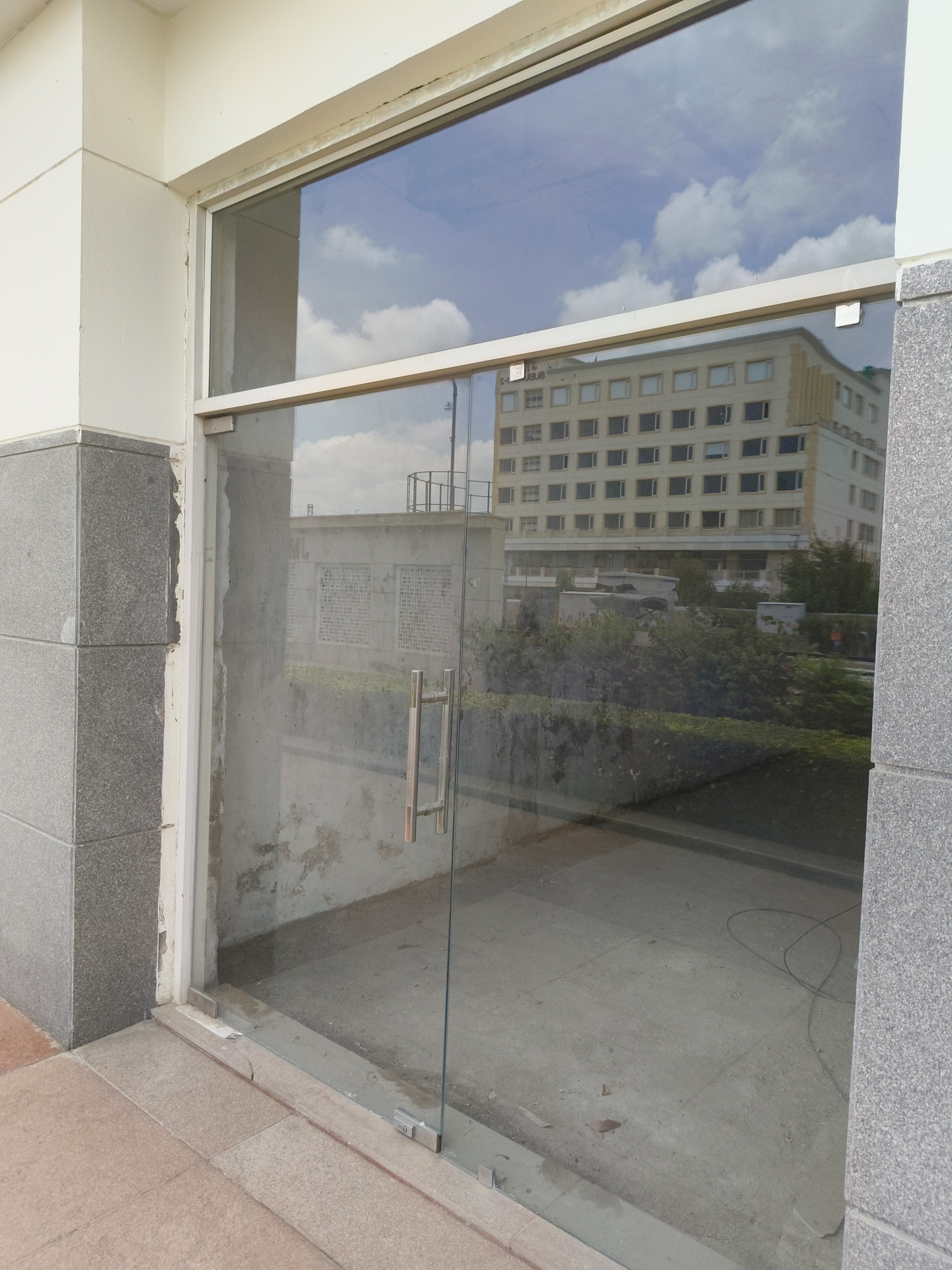 Retail Shop For Sale in JMD Suburbio