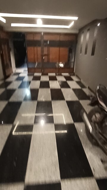Team Area in 2.5 BHK Builder Floor at Ashok Nagar – for Sale