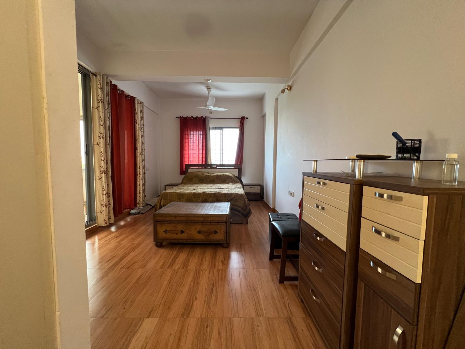 4 BHK + Servant Room,Study Room,Extra Room Apartment For Sale in Mission Quarters