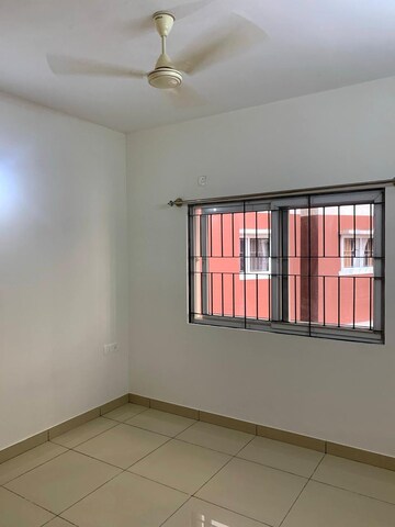 Room in 3 BHK Apartment at Prestige Sunrise Park, Electronic City Phase I – for Rent