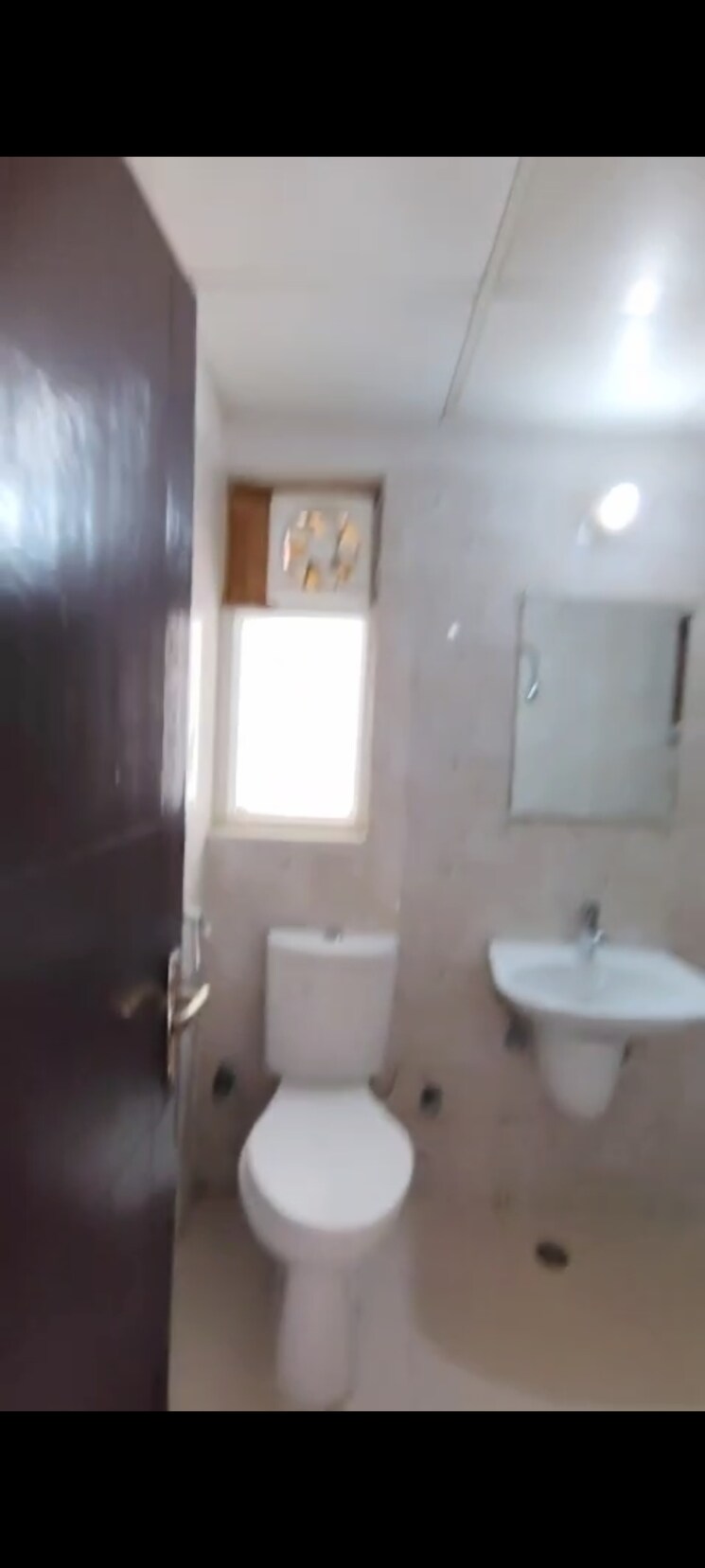 Bathroom, fusion-homes 2.5 Bedroom 1155 Sq.Ft. Apartment In Tech Zone 4 Greater Noida Greater Noida 8973952