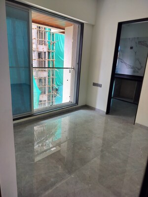 Room in 2 BHK Apartment at Sanghvi Palazzo, Andheri West – for Sale