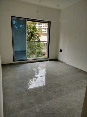 Room in 2 BHK Apartment at Sanghvi Palazzo, Andheri West – for Sale
