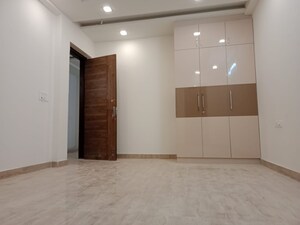 3 BHK Builder Floor For Sale in BPTP District, Sector 81