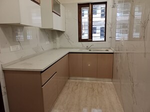 Kitchen in 3 BHK Builder Floor at BPTP District, Sector 81 – for Sale
