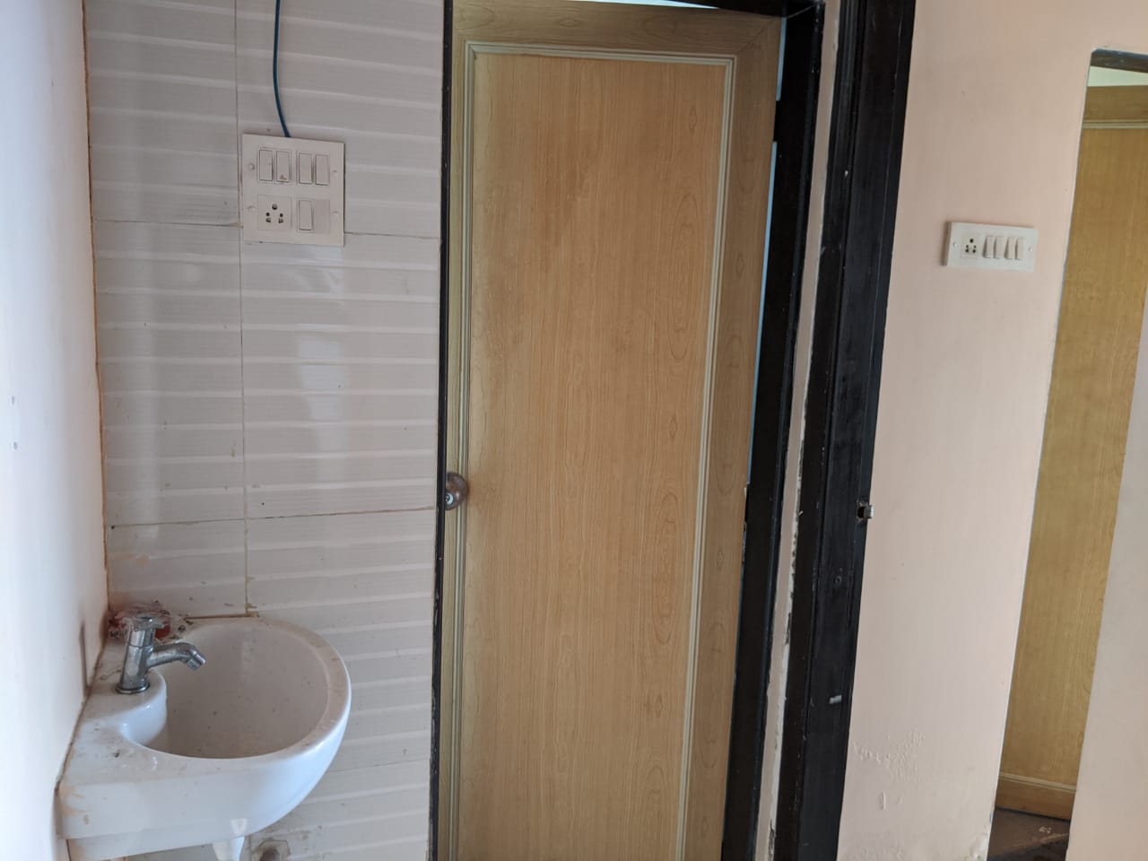 2 BHK + Study Room Apartment For Rent in Suyog CHS Tilak Nagar