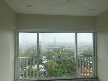 Room in 2.5 BHK Apartment at Sri Zynergy, Suman Nagar – for Rent