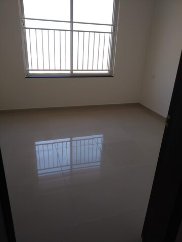 Room in 2 BHK Apartment at Kolte Patil Life Republic, Hinjewadi – for Rent