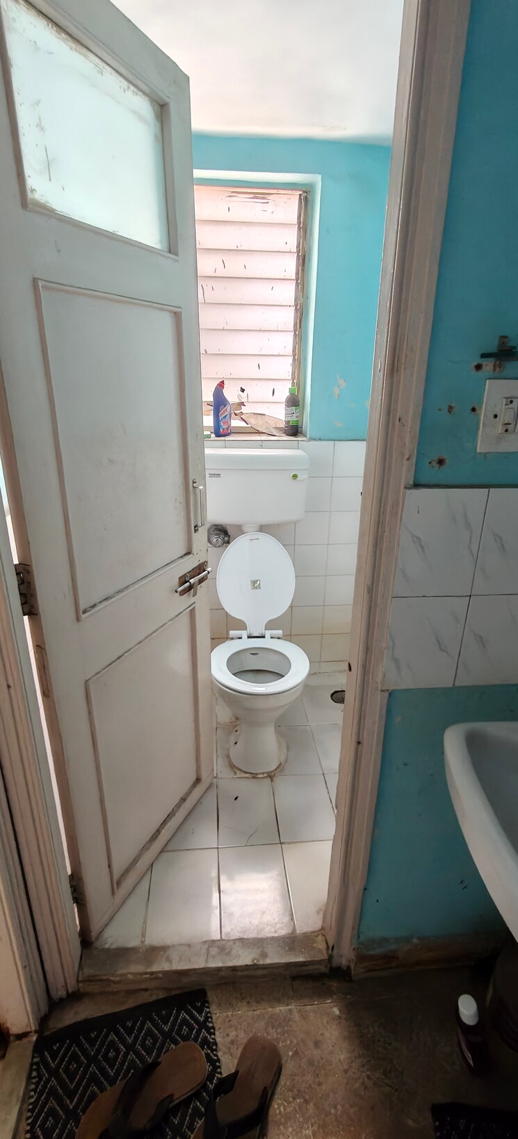 Bathroom, kohinoor-estate-society 1 Bedroom 600 Sq.Ft. Apartment In Shivajinagar Pune 8974098