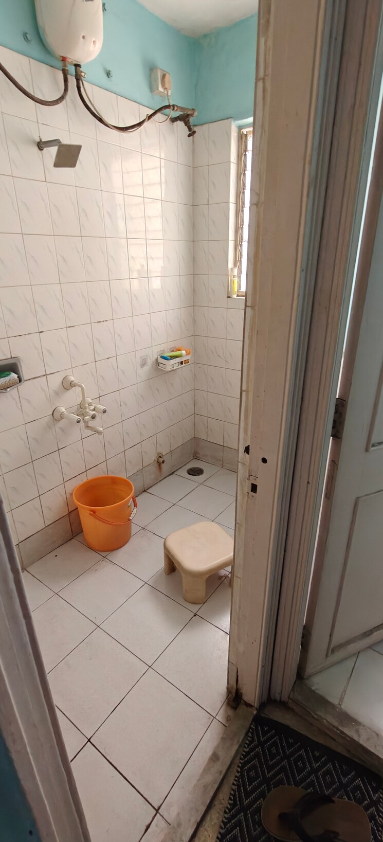 Bathroom, kohinoor-estate-society 1 Bedroom 600 Sq.Ft. Apartment In Shivajinagar Pune 8974098