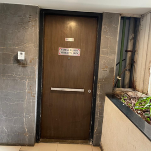 Furnished Amenities in 2.5 BHK Apartment at Lodha New Cuffe Parade, Wadala Truck Terminal – for Sale