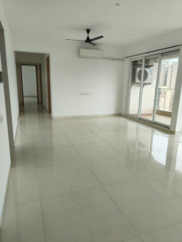Room in 3 BHK Apartment at Dosti Imperia Phase II, Ghodbunder Road – for Sale