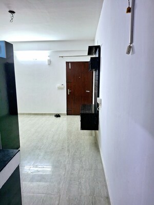 Room in 2 BHK Apartment at Signature Solera Apartment, Sector 107 – for Sale