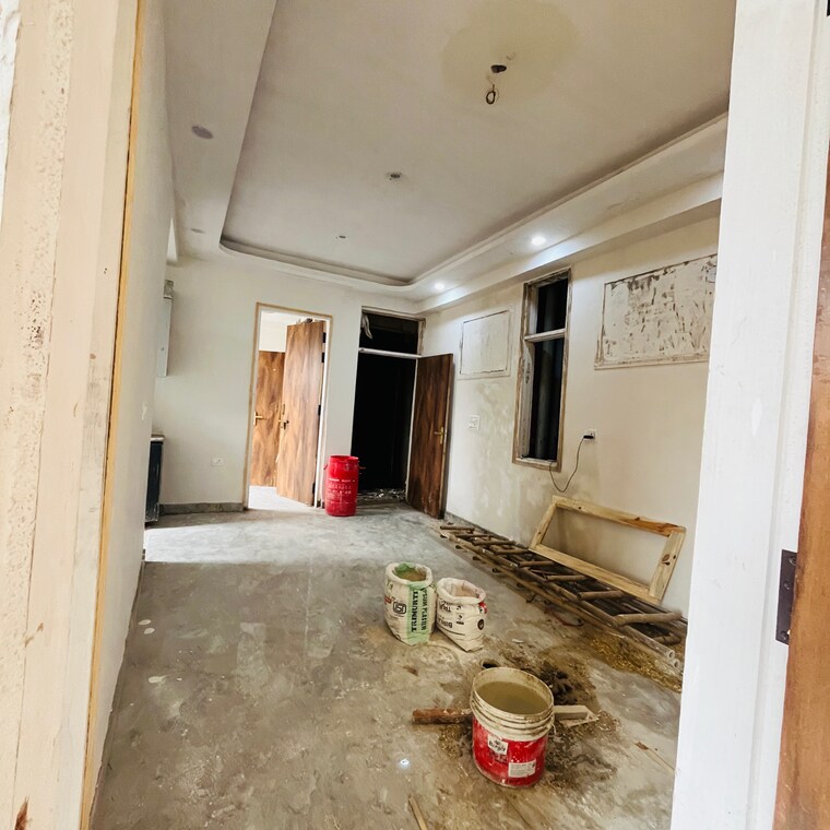 Hall, green-home 3 Bedroom 1250 Sq.Ft. Builder Floor In Sarfabad Village Noida 8974164