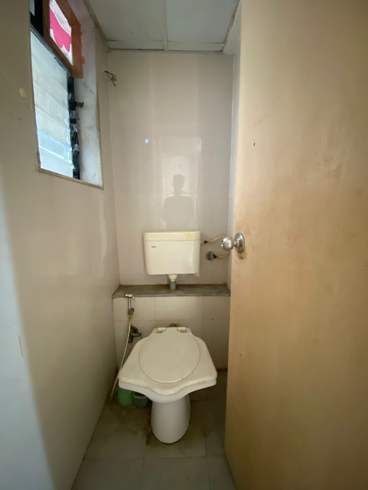 Bathroom, lodha-golden-dream 1 Bedroom 449 Sq.Ft. Apartment In Dombivli East Thane 8974136