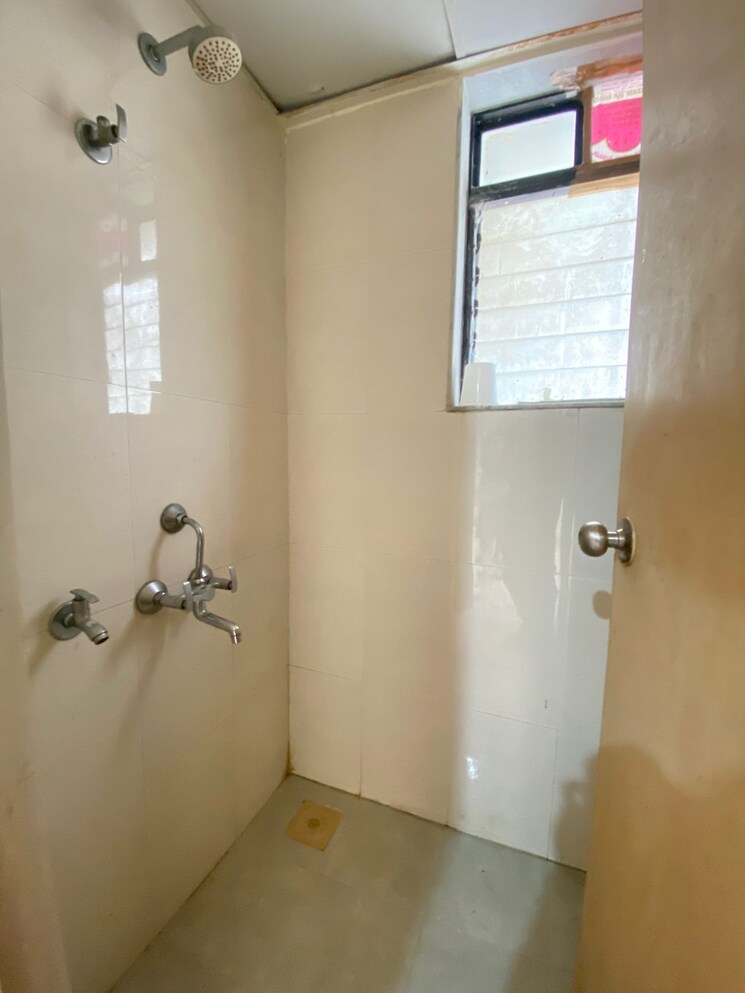 Bathroom, lodha-golden-dream 1 Bedroom 449 Sq.Ft. Apartment In Dombivli East Thane 8974136